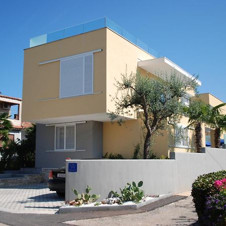 אומאג Villa Danex Superior מראה חיצוני תמונה